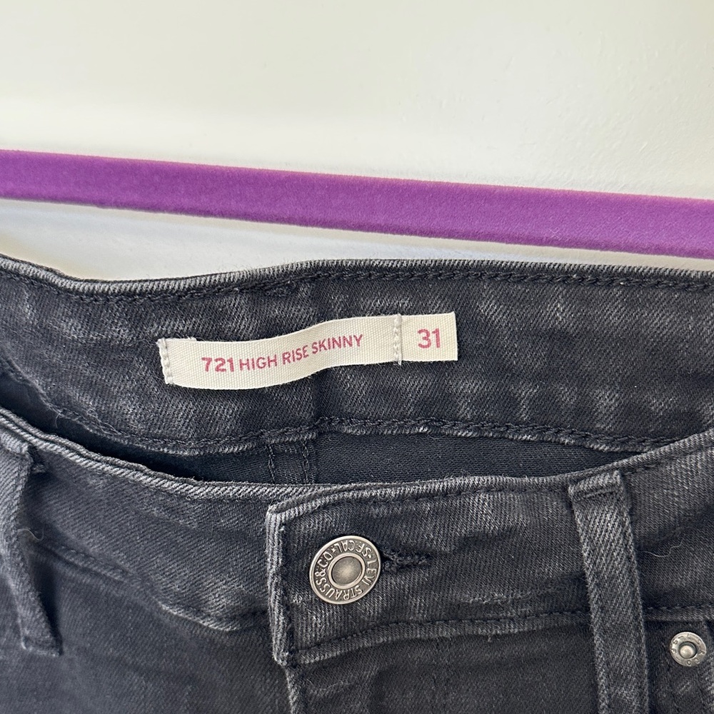 Levi 721 High Rise Skinny Jeans - Picture 2 of 4